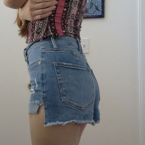 Good American Good Curve Shorts Size 2